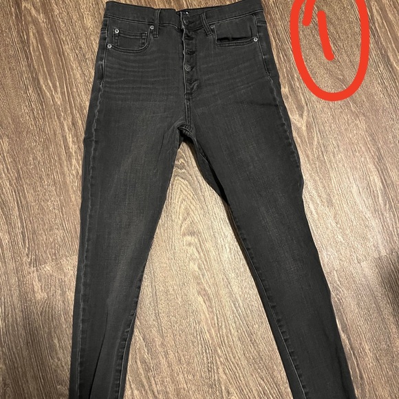 Closet clean out - pants. - Picture 2 of 9